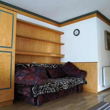 Klampferer Guest house 3*