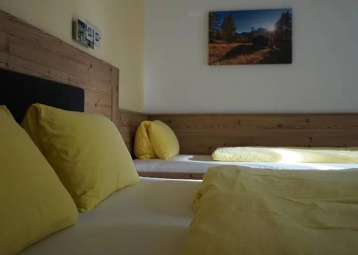 Klampferer Guest house