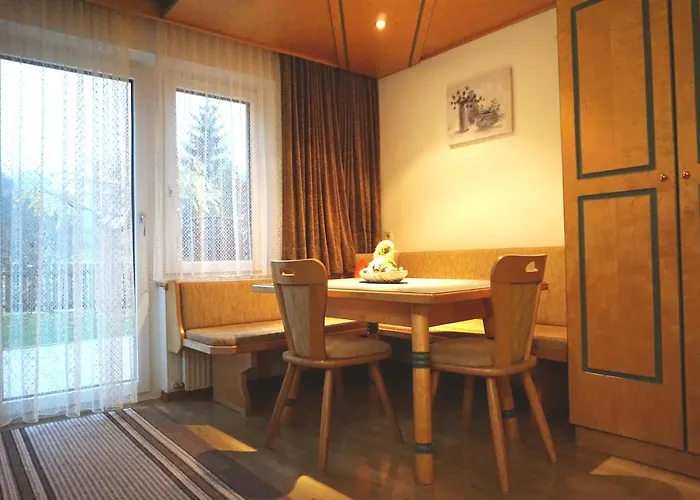 Klampferer Guest house 3*