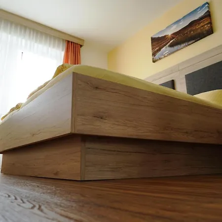 Гостевой дом Klampferer Нойштифт-им-Штубайталь