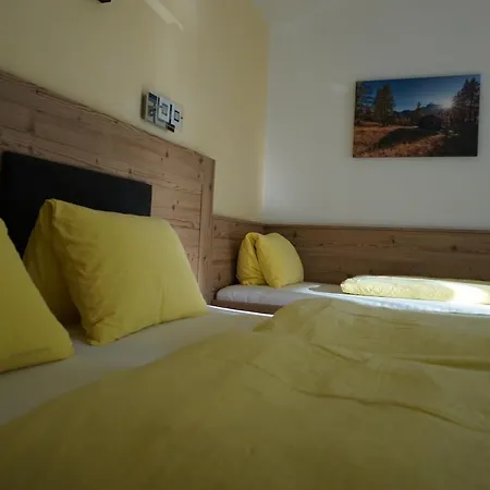 Klampferer Гостевой дом Нойштифт-им-Штубайталь